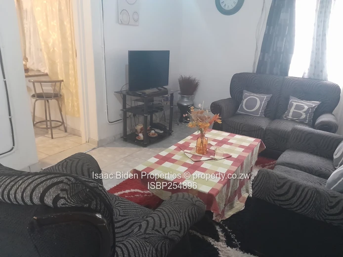 Avondale West Cozy Cottage!