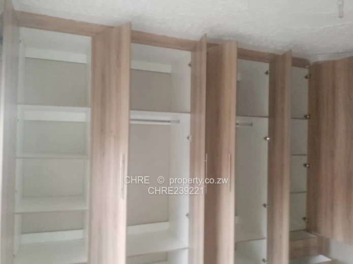 Manresa House To Let (Sole Mandate)