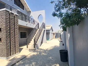 3 Bedroom Garden Flat