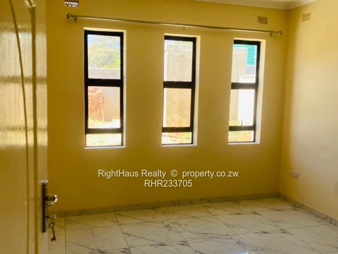 luxury 3 bedroom home in Greendale Peakwood