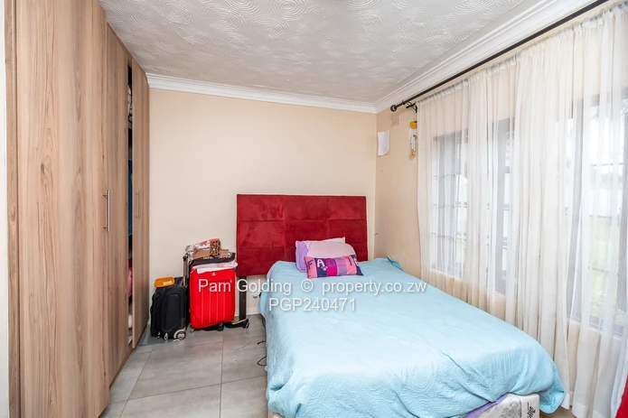 Spacious 4 Bedroom Family Home in Knowe Norton