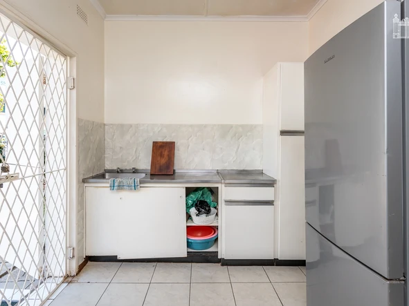 2 Bedroom Garden Flat