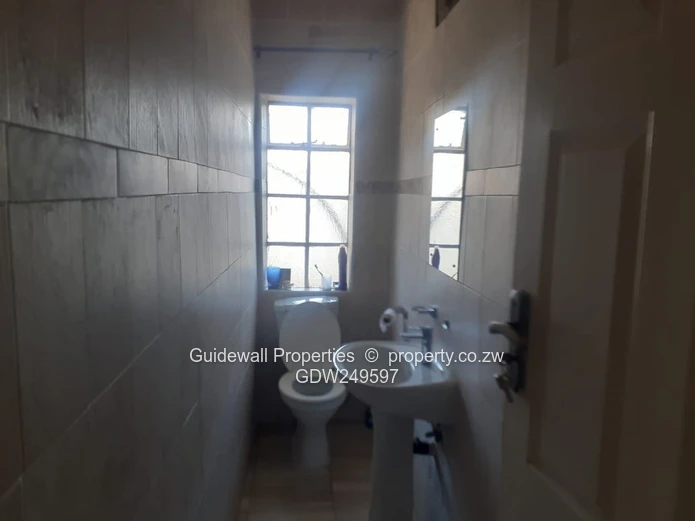 4 bed house for sale in New Marlborough