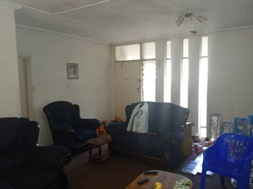 2 Bedroom Flat & Apartment