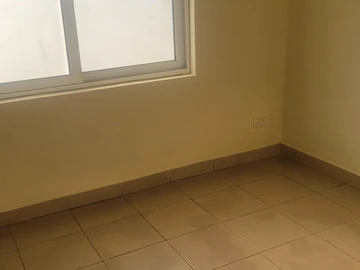 2 Bedroom Flat & Apartment
