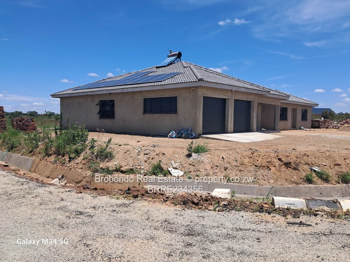 Nyabira Luna Park Stands for sale, full Christmas Package! US$30/sqm