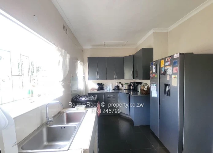 Neat 4 Bedroom House to Rent In Greendale