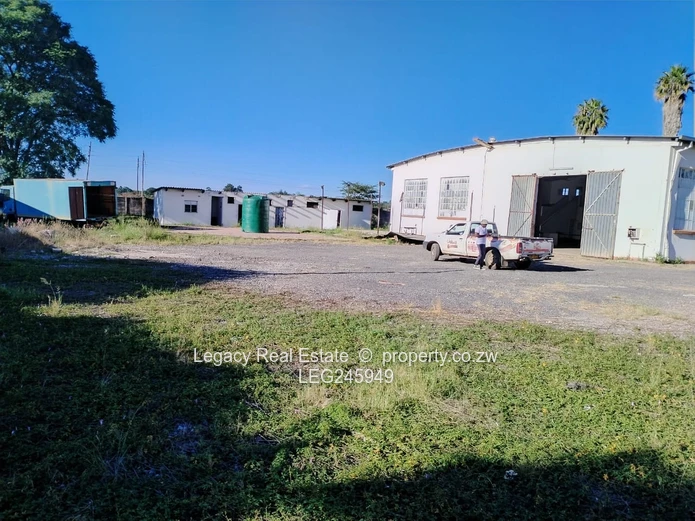 Gweru Central Commercial Property With Expansion Potential,High Clearance Industrial Property Deed.