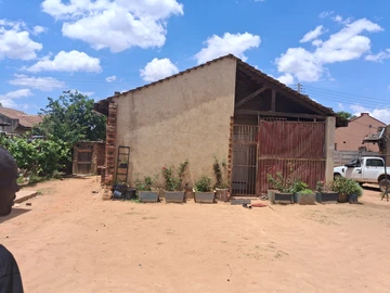 2 Bedroom House