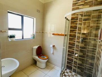 2 Bedroom Garden Flat