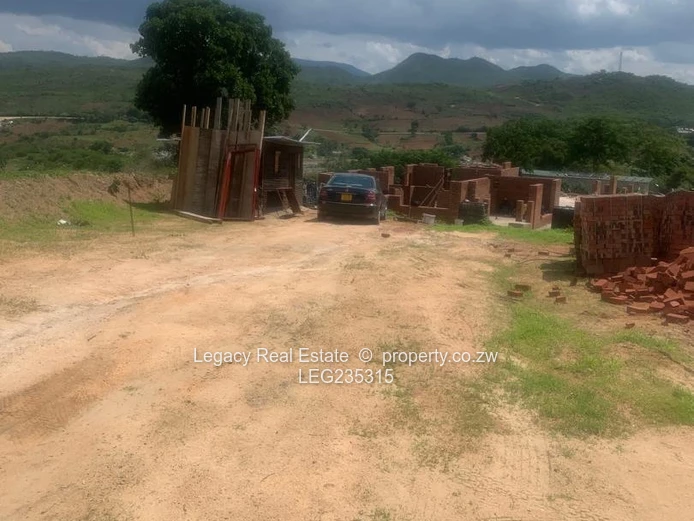 Mutare Darlington Commercial Stand For Sale.