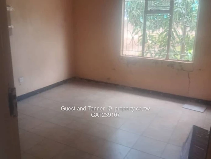 Nketa 9 5 Bed House with Title Deed