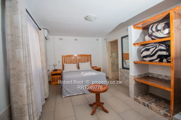 Exceptional fully furnished BNB in Hillside