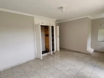 2 Bedroom Garden Flat