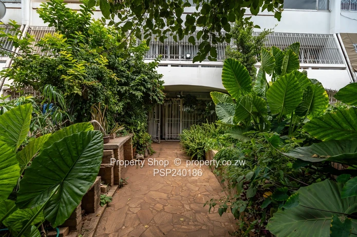 Fully Furnished 3 Bedrooms Garden Flat