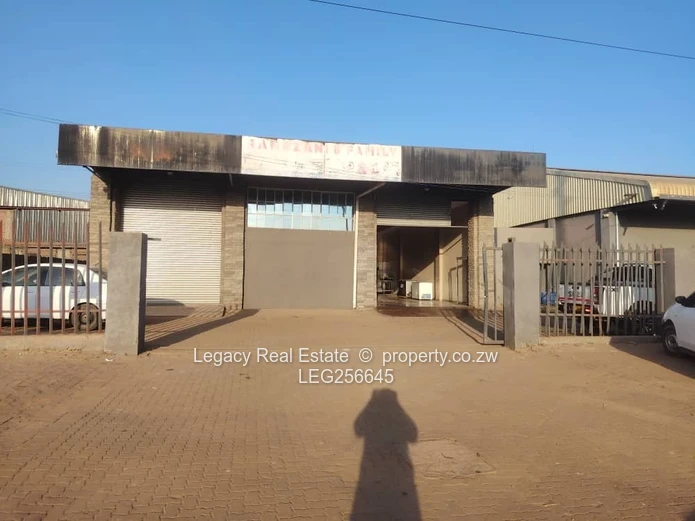 Waterfalls, Harare South Walled Warehouse 150 sqm - Paved Yard