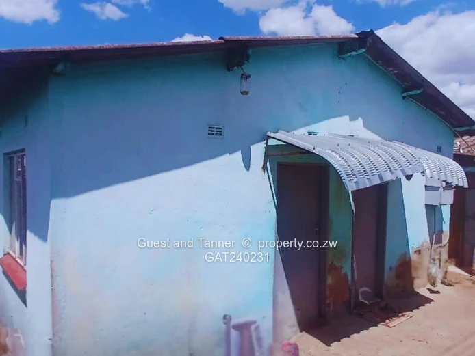 Glen View 4 House for Sale - Solid 7 Roomed Home with Title Deeds