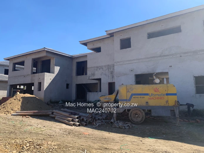 Paradise In Quinnington, Incomplete 5 Bed Duplex to compete to your taste (Sole Mandate)
