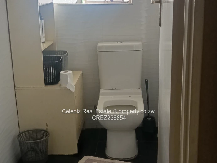 Chadcombe garden flat to rent