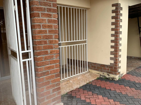 3 Bedroom Garden Flat