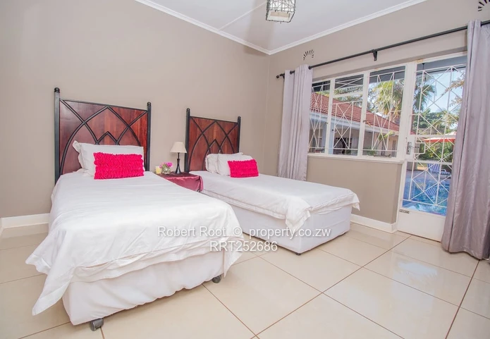 Prestigious Highlands Address-Spacious Family Home