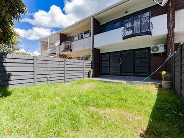 2 Bedroom Garden Flat