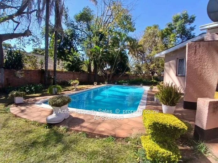 Fully Furnished Cottage To Let! 