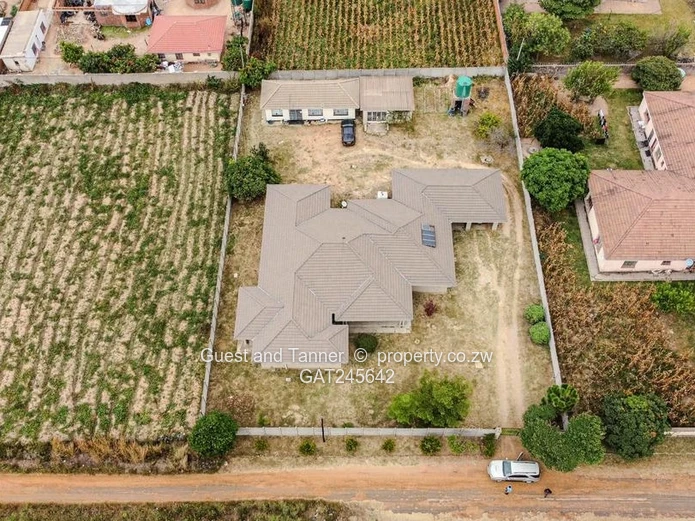 4 Bedroomed house For Sale In Zimre Park