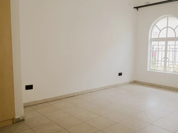 3 Bedroom Garden Flat