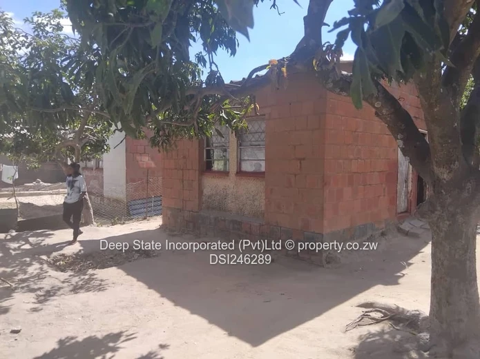 Zengeza 4 , Chitungwiza Corehouse For Sale 