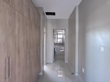 3 Bedroom Flat & Apartment