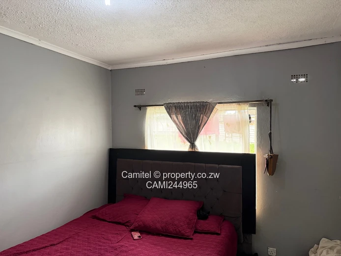 3-Bed House in Matidoda, Harare West — Borehole & Paved Yard