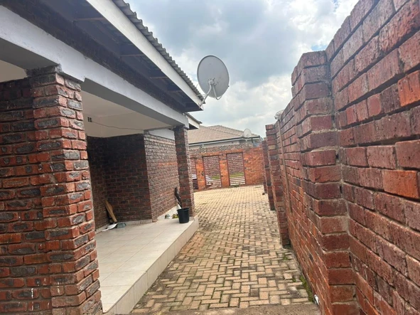 2 Bedroom Garden Flat