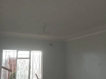 2 Bedroom Flat & Apartment