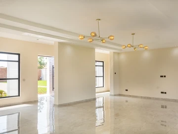 5 Bedroom House