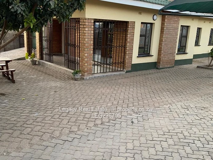 Ideal For Residential Or Commercial Use Secure Karoi Westview Property For Sale