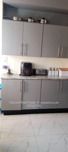 Glenview 1 house forsale (Sole Mandate)