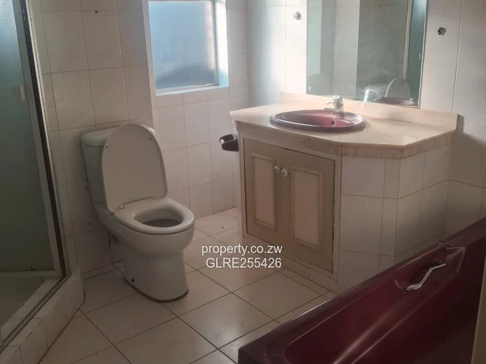 Mount Pleasant, Harare North: 6-Bed, 5-Bath Home