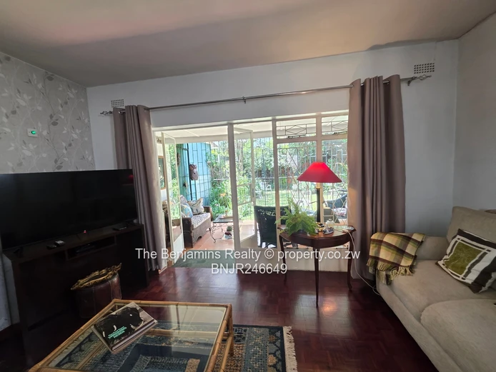 Fully Furnished Garden Flat In Avondale