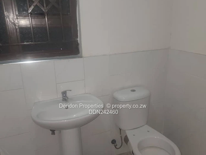 House to Let in Glen Norah