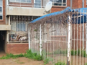 3 Bedroom Flat & Apartment