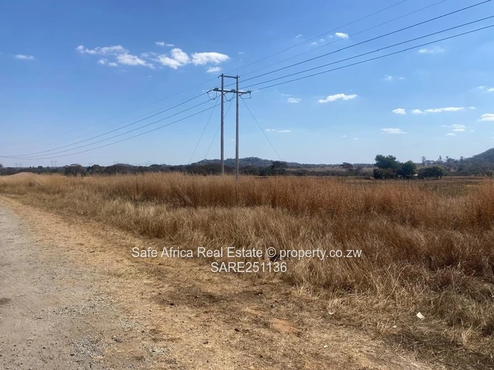6 Hectares Plot Bulawayo Road Frontage Vacant Land For Sale-Opposite Kyntre Estates Just After Famil