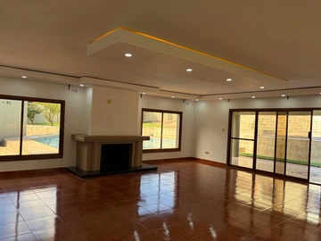 8 Bedroom House