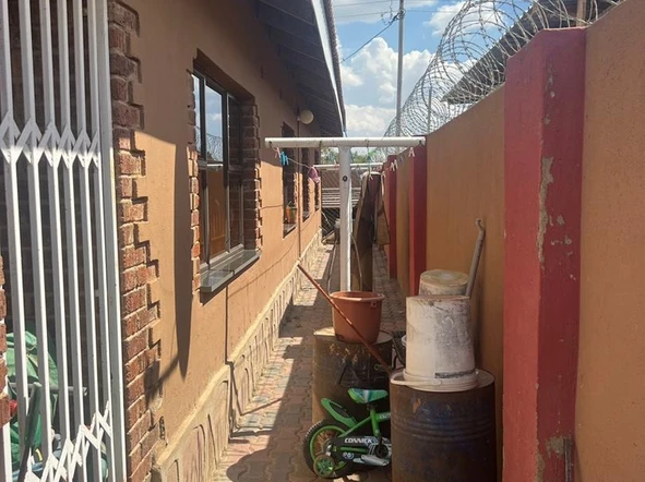 4 Bedroom House