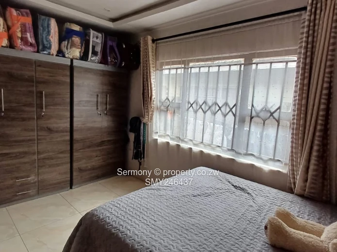 Spacious Home For House