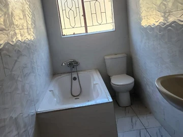6 Bedroom House