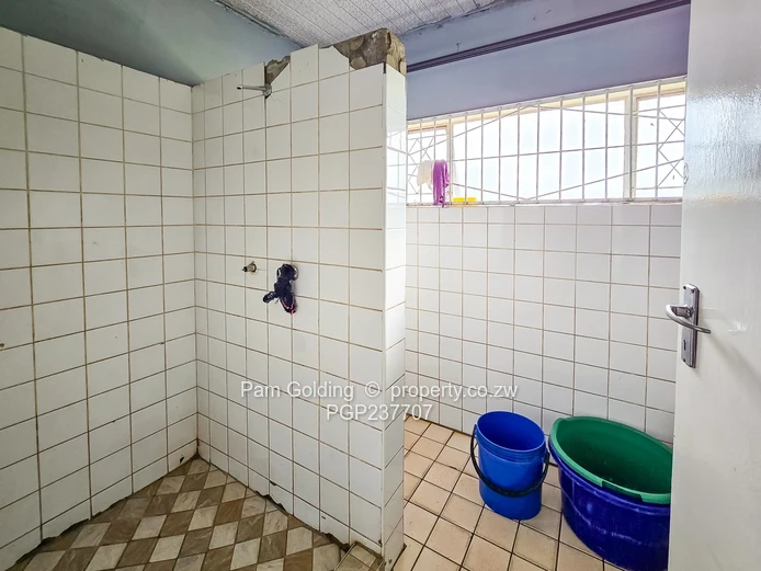 Four Bed Property With Great Potential (Sole Mandate)