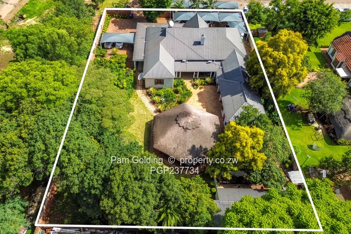 The Perfect Business Location: Close to the City & Major Hospital.