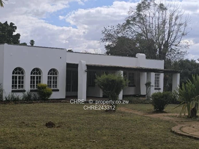 Bluffhill House To Let