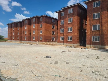 2 Bedroom Flat & Apartment